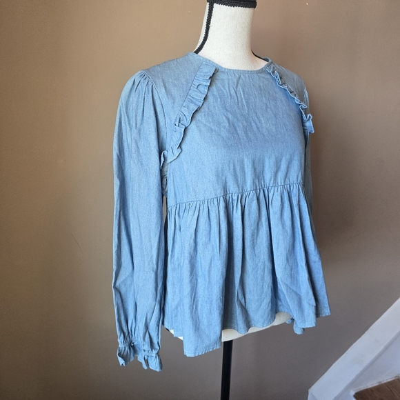 Altar'd State Chambray Blouse NWT Size XS - Picture 2 of 6